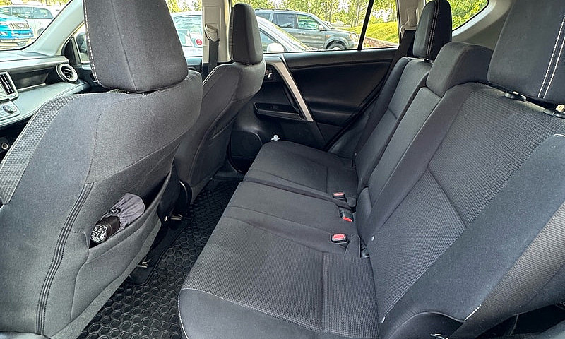 Toyota Rav 4...