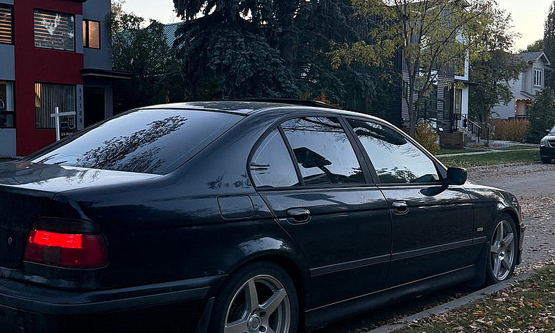 1999 Bmw 528I...
