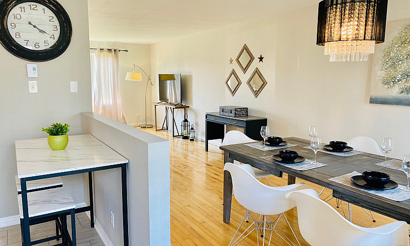 Gorgeous Furnished 3...
