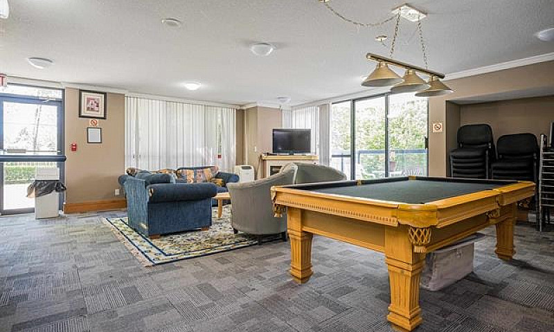 Central City 1 Bed +...