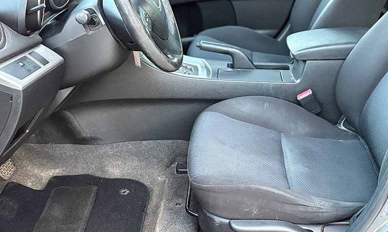 2011 Mazda 3I...