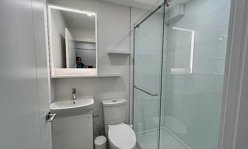 1 Bed 1 Bath House F...