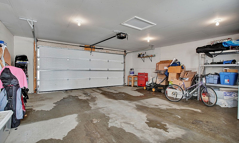 3 Beds 3 Baths House...