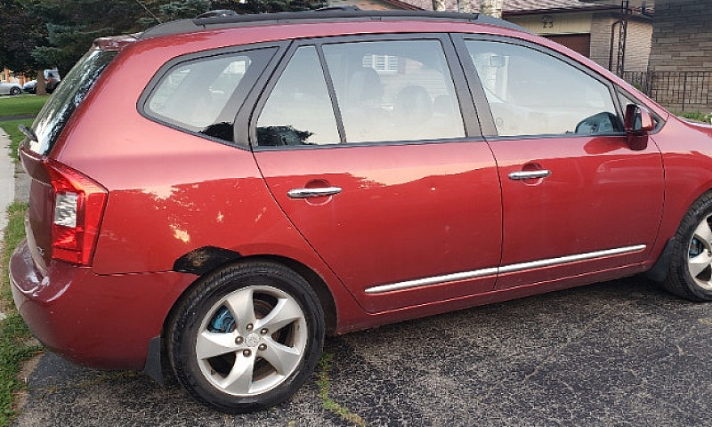 2009 Kia Rondo, Auto...