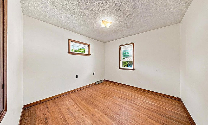 3 Bed Home On .62 Ac...