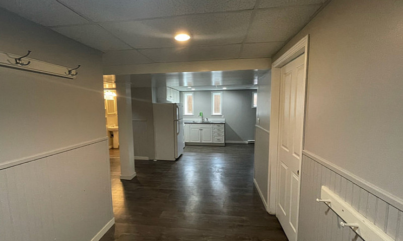 2 Bed 1 Bath Suite...