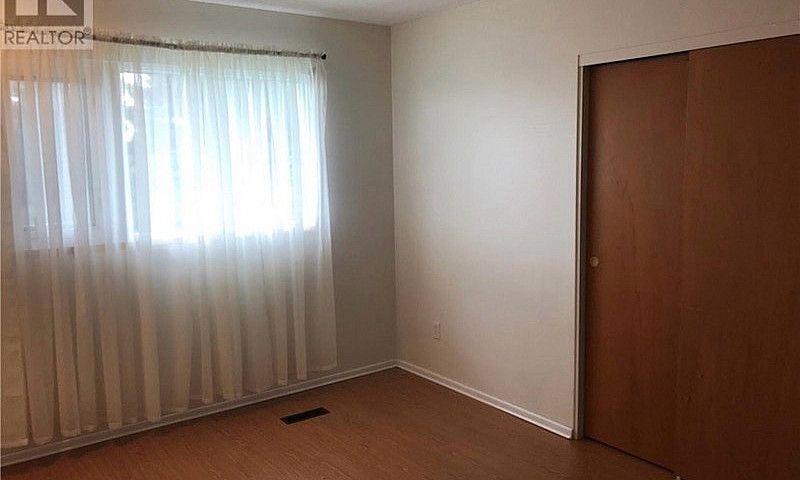 3 Bedroom 1/2 Duplex...