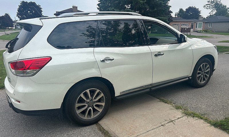 2016 Nissan Pathfind...