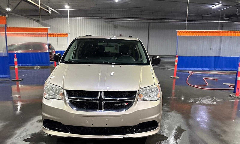 2013 Dodge Caravan...