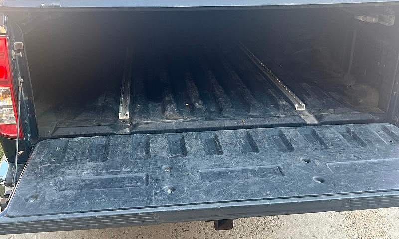 2006 Nissan Frontier...