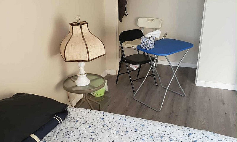 Furnished Room For R...