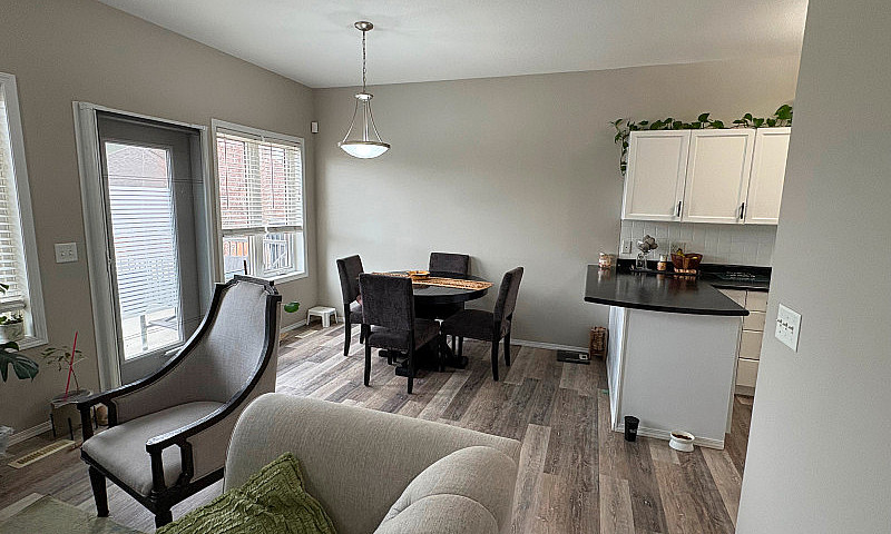End Unit Townhouse I...
