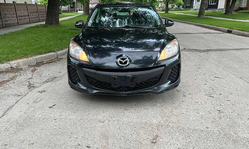 Mazda 3 2012...