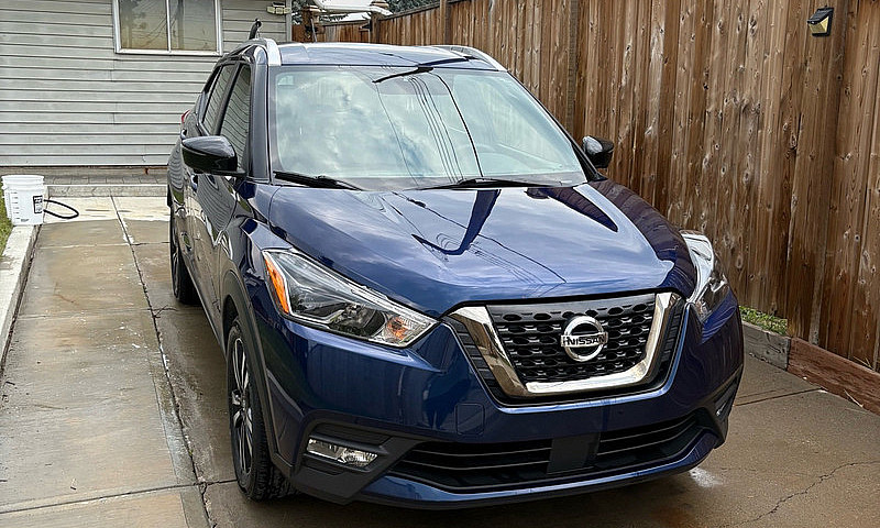 2020 Nissan Kicks Sr...