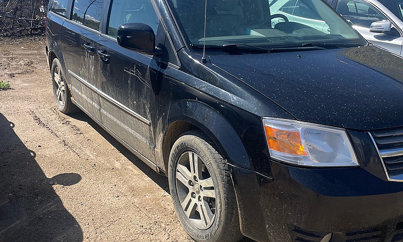 Dodge Caravan ...