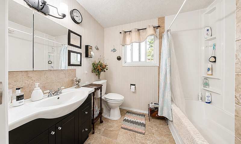 Charming 3 Bed Home ...