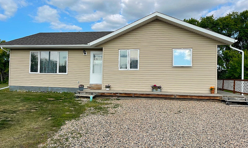 House For Sale In Qu...