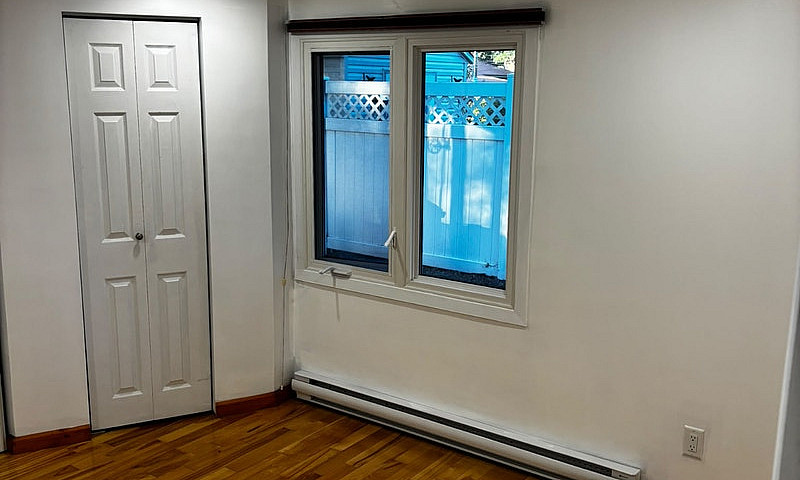 House For Rent- 3 Be...