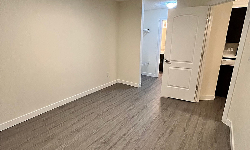 2 Bed 2 Bath Apartme...