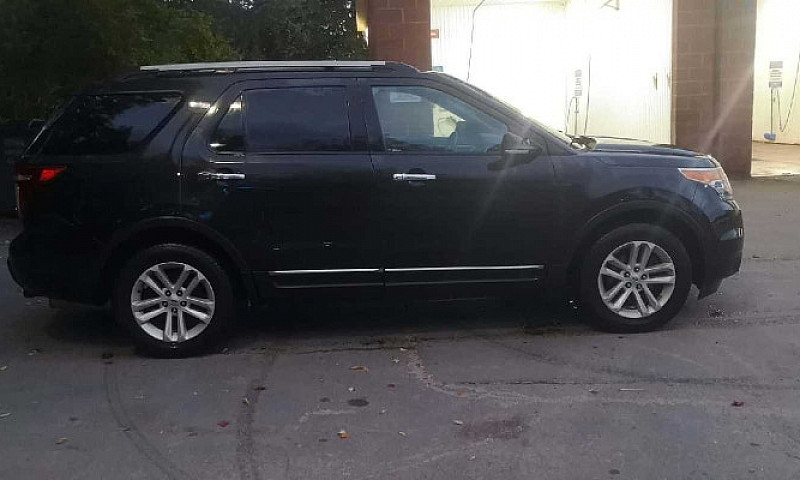 2015 Ford Explorer L...