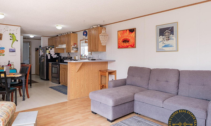 229-989 Range Road...