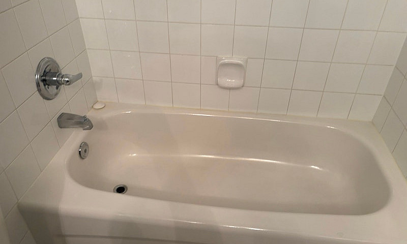 2 Bedroom Downtown C...