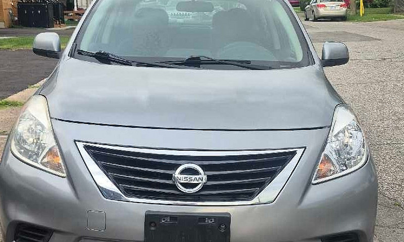2014 Nissan Versa Sl...