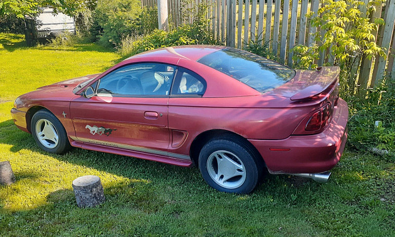 1997 Ford Mustang...