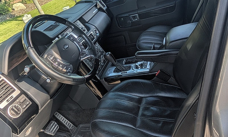 2010 Range Rover Sup...