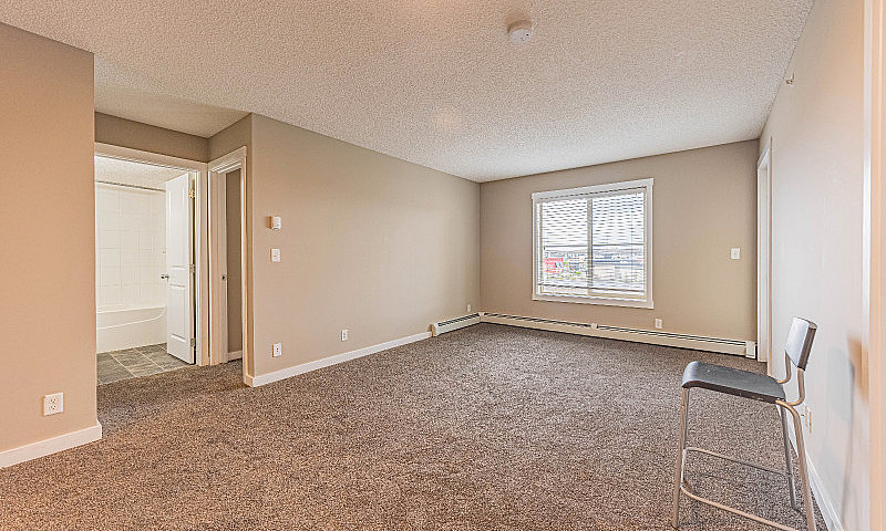 Top Floor 3 Bedroom ...