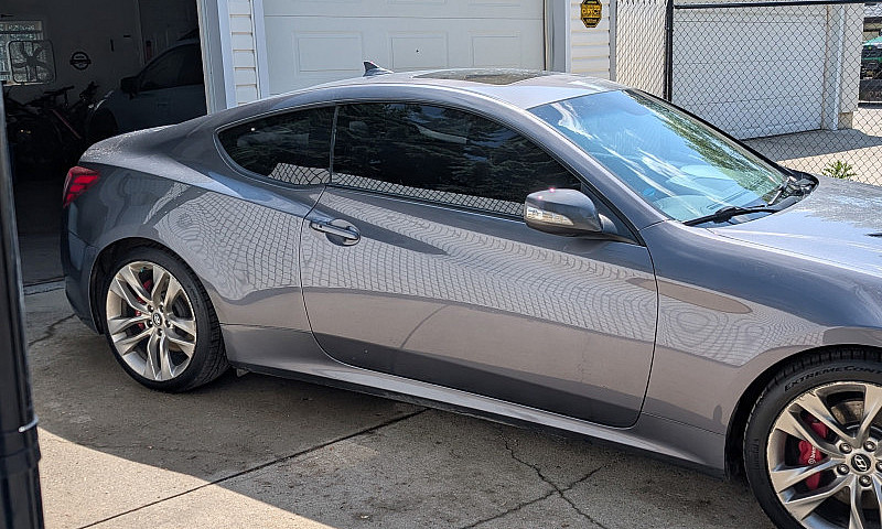  Hyundai Genesis Cou...