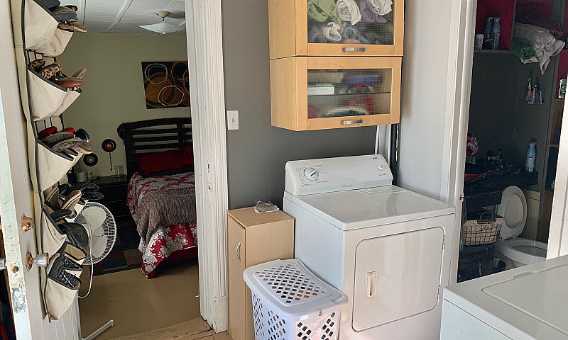 Large 2 Bedroom Apar...