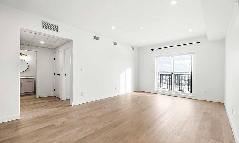 Spacious 2 Bedroom A...