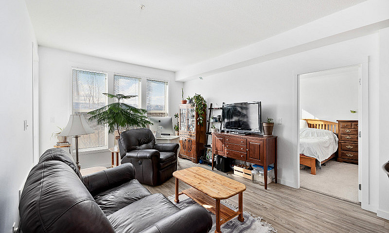 2 Bed/ 2 Bath Condo ...