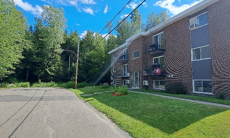 Cowansville - Beau 5...