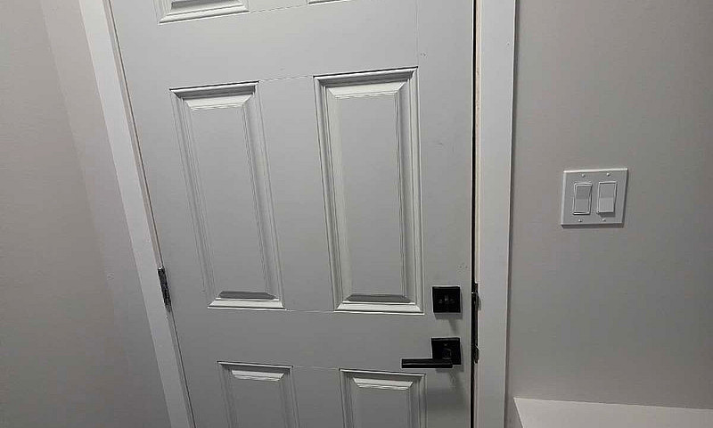 2 Bedroom Basement F...