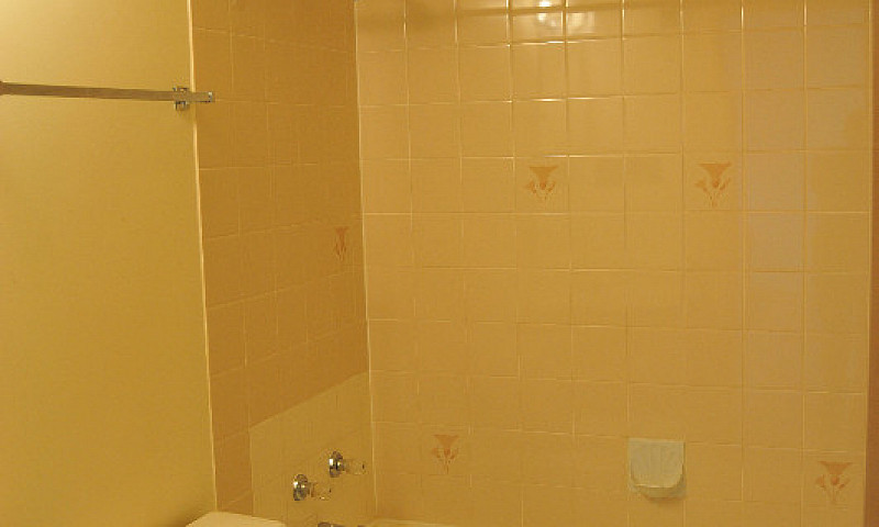 Condo For Sale -- Un...