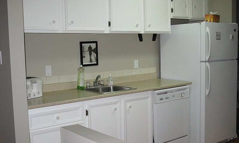 Large 2 Bedroom Cond...