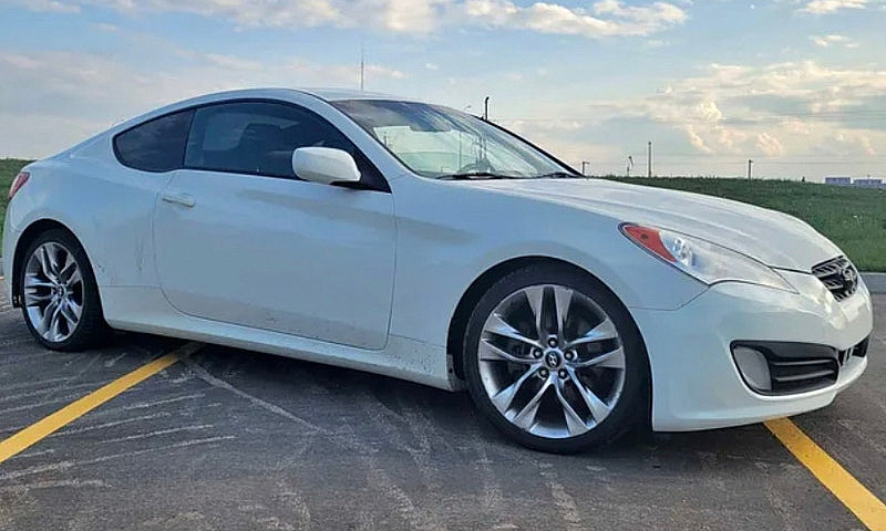2010 Hyundai Genesis...