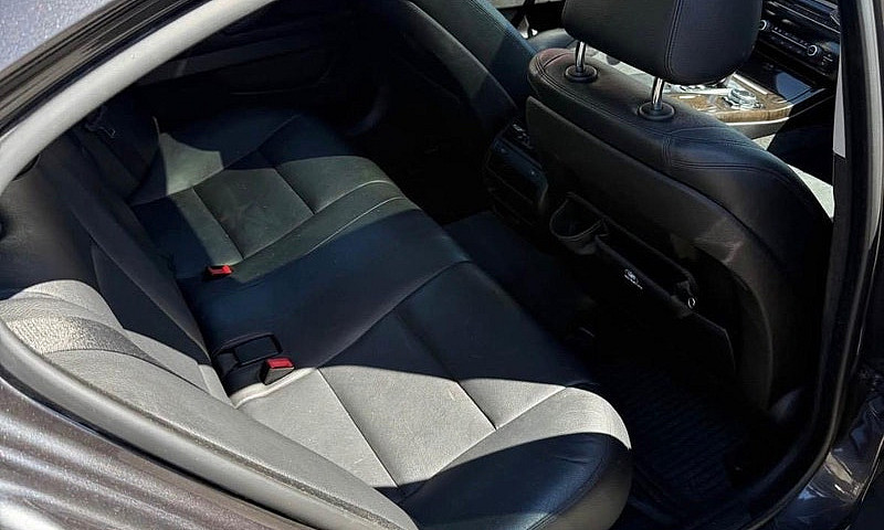 2012 Bmw 528I Xdrive...