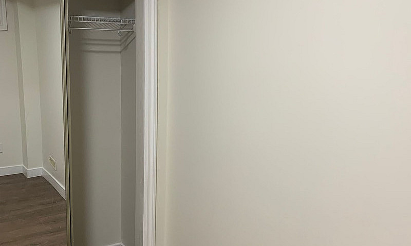 2 Beds 1 Bath House...