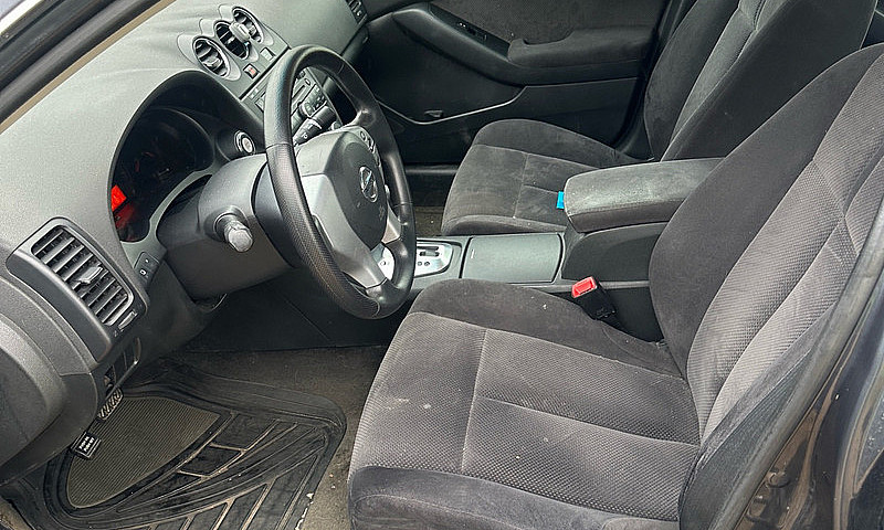 2009 Nissan Altima ...
