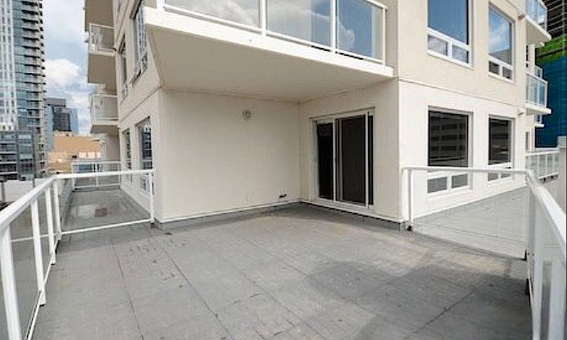 Modern 2 Bed 2 Bath ...