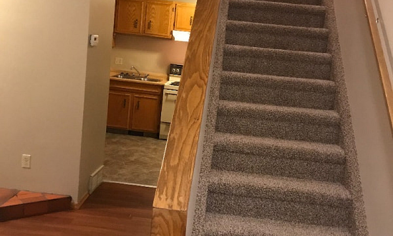 3Br Townhouse W Yard...