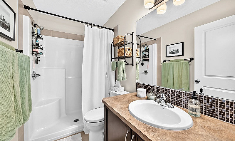 Extremely Rare 4 Bed...