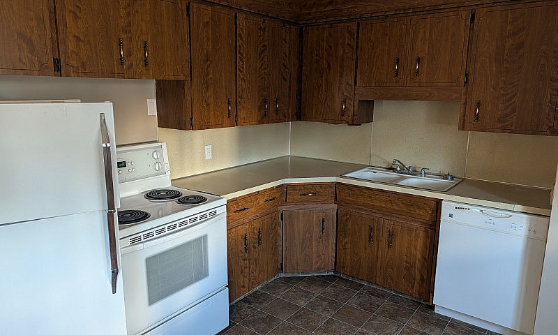 1200 Sq Ft 2 Bedroom...