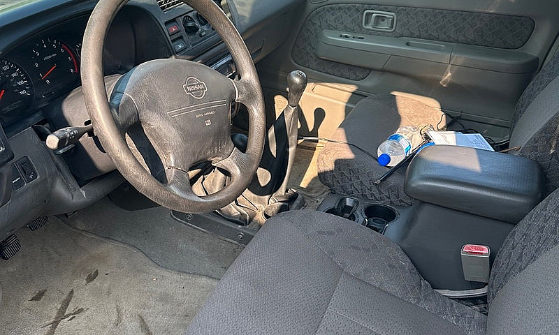 2000 Nissan Xterra 4...