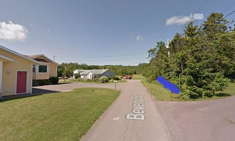 North Rustico – Land...