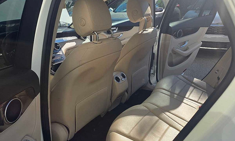 Mercedes Glc300 2018...