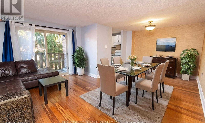 3 Beds 2 Baths - Tow...